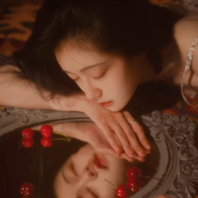 女生头像ins复古港风