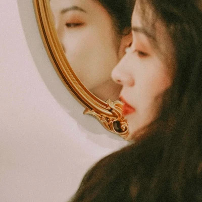 女生头像ins复古港风