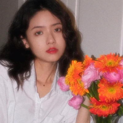 女生头像ins复古港风