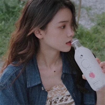 女生港系复古的头像图片