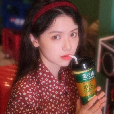 女生港系复古的头像图片