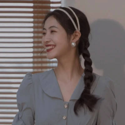 女生港系复古的头像图片