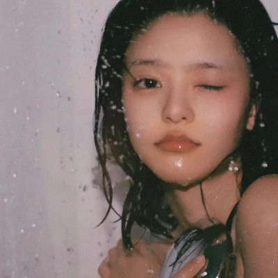 唯美女生头像港风ins复古图片