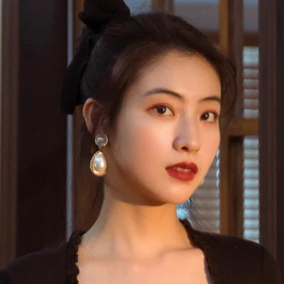 唯美女生头像港风ins复古图片