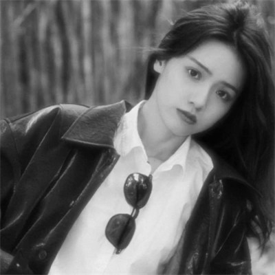 港风黑白女生高清头像图片
