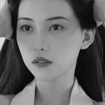 黑白港风气质女头图片