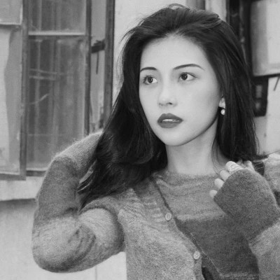 黑白港风气质女头图片