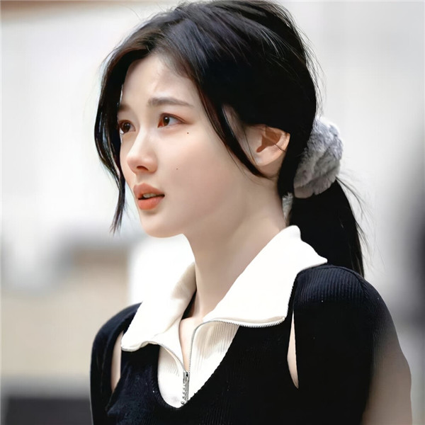伤感高冷破碎感清冷女头图片