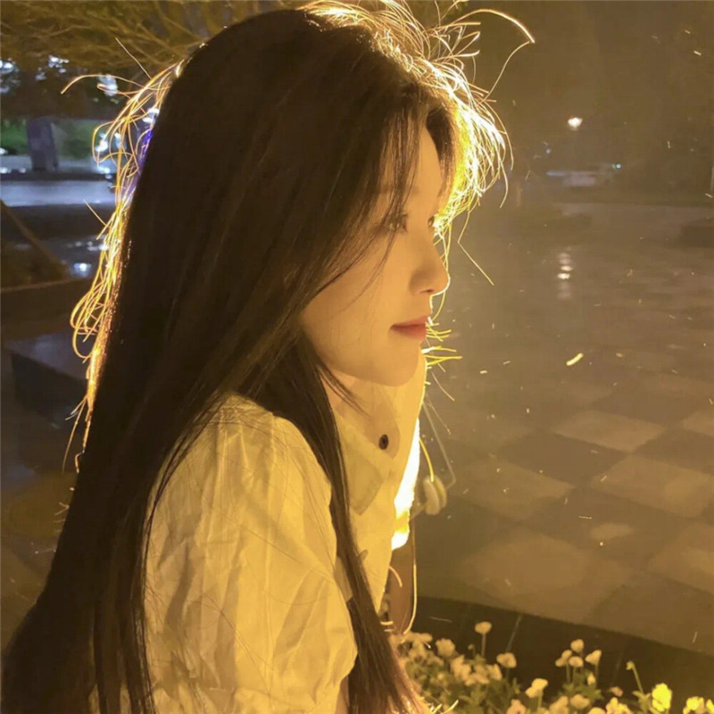 微信真人氛围感女头图片