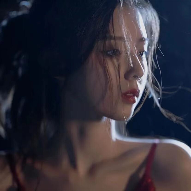 微信真人氛围感女头图片