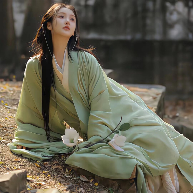 唯美清冷古风氛围感女头图片