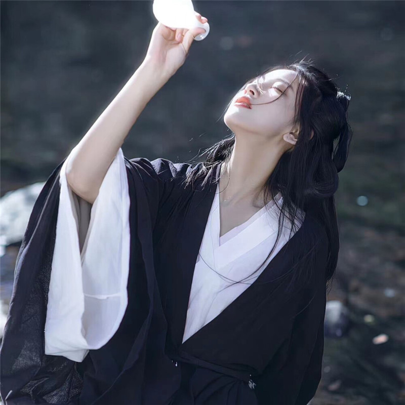 唯美清冷古风氛围感女头图片