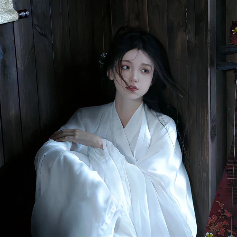 唯美清冷古风氛围感女头图片