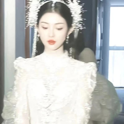 清新干净又有氛围感的女头图片