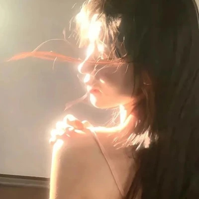 唯美温柔干净高级氛围感女头图片