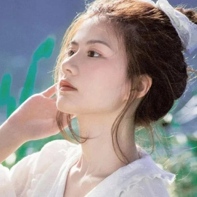 唯美温柔干净高级氛围感女头图片
