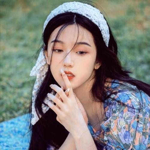 一眼就心动惊艳的女生头像图片