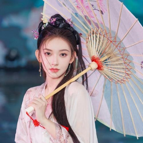 一眼就心动惊艳的女生头像图片