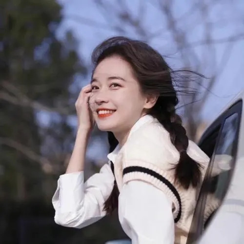 一眼就心动惊艳的女生头像图片