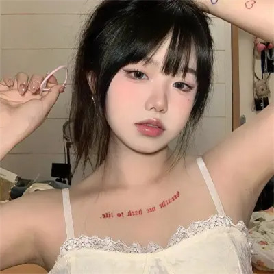 美女真实素颜微信头像
