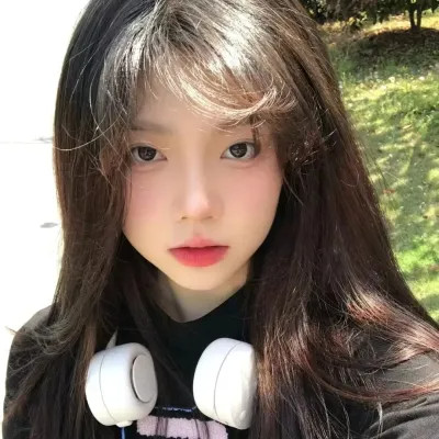 美女真实素颜微信头像
