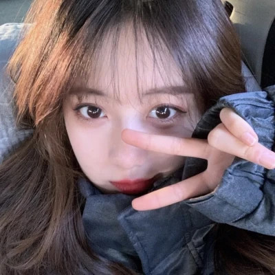 好看的女生真人头像图片