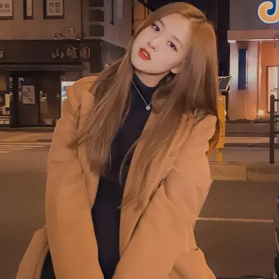 独一无二微信真人女头图片
