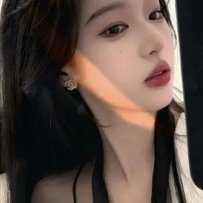 独一无二微信真人女头图片