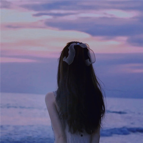 唯美惊艳的女生头像背影图片