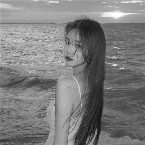 微信女生黑白真人高清头像图片
