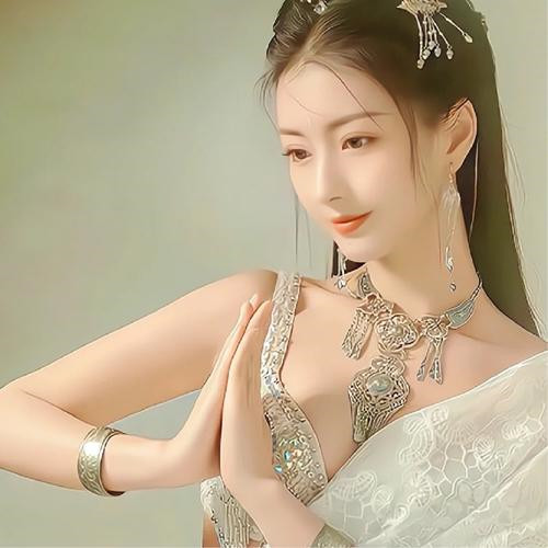 惊艳的女生头像古风图片