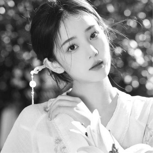 古风黑白女生头像图片