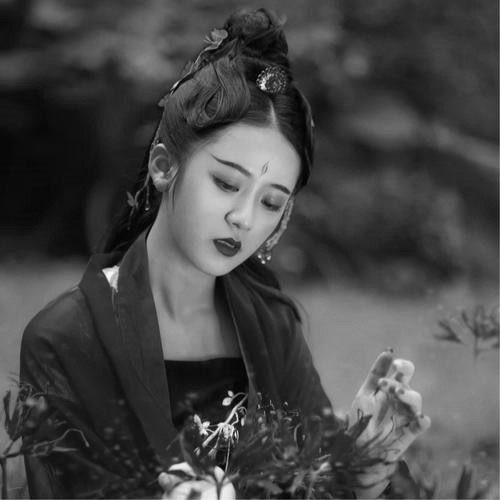 古风黑白女生头像图片