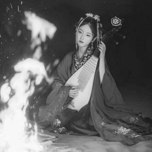古风黑白女生头像图片