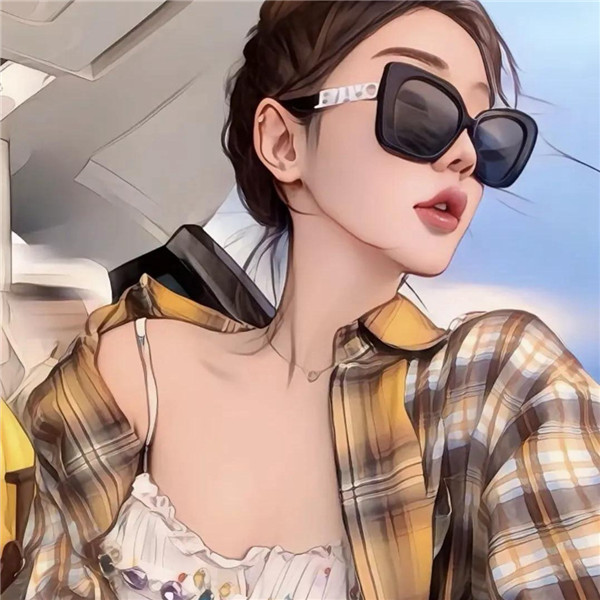 微信女生手绘戴眼镜头像图片