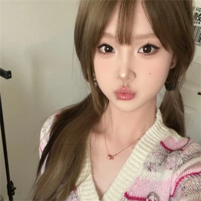 美女真人头像