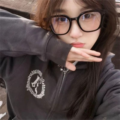 美女真人头像