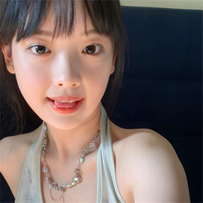 美女真人头像