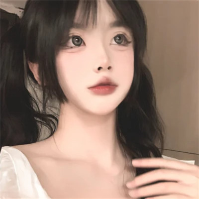 新颖女生微信头像真人