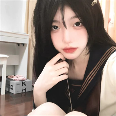 新颖女生微信头像真人