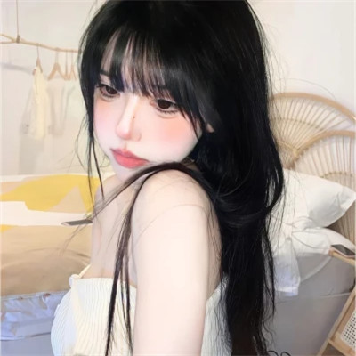 新颖女生微信头像真人