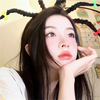 新颖女生微信头像真人