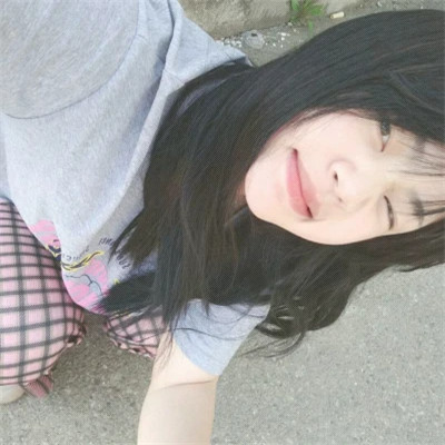 2025最新最热女生微信头像真人