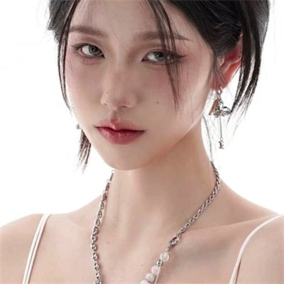 2025最新最热女生微信头像真人
