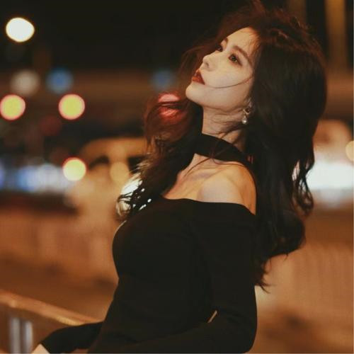 2025年最流行的女生头像