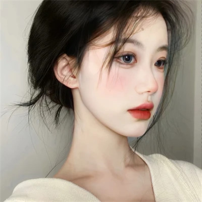 最新的2025女头像