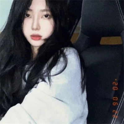 最新的2025女头像