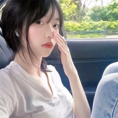 最新的2025女头像