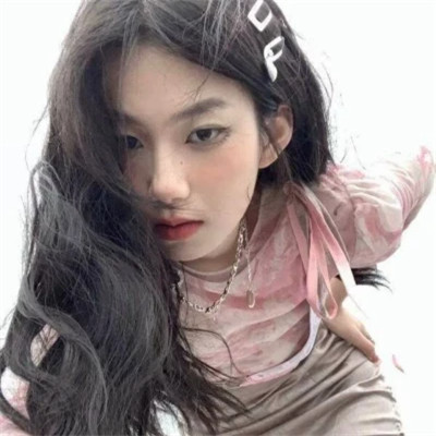 最新的2025女头像