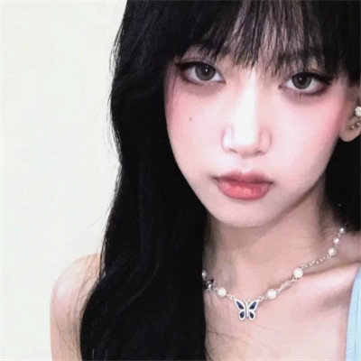 最新的2025女头像
